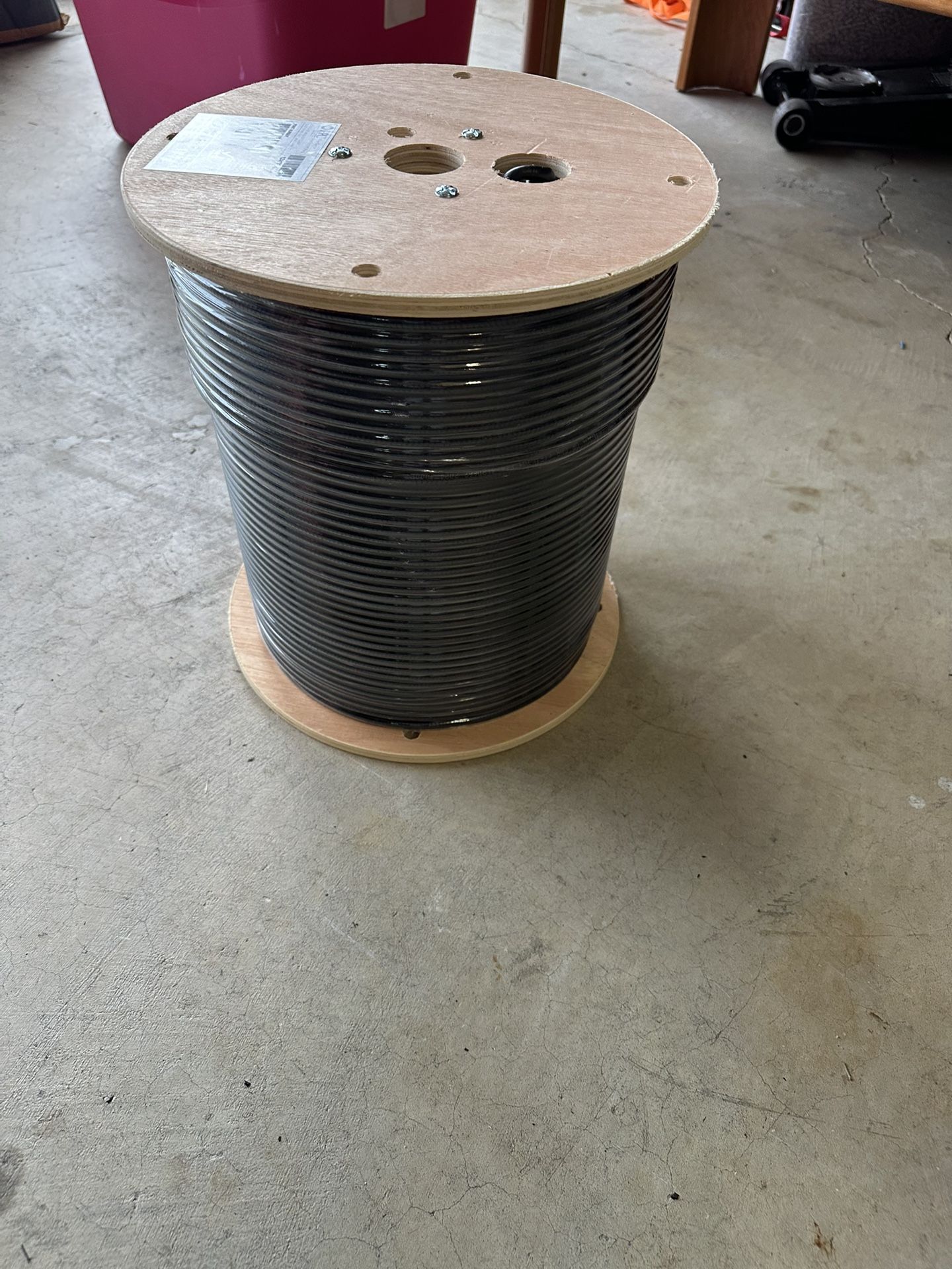 RG6 Tri-Shield 1000 ft. reel