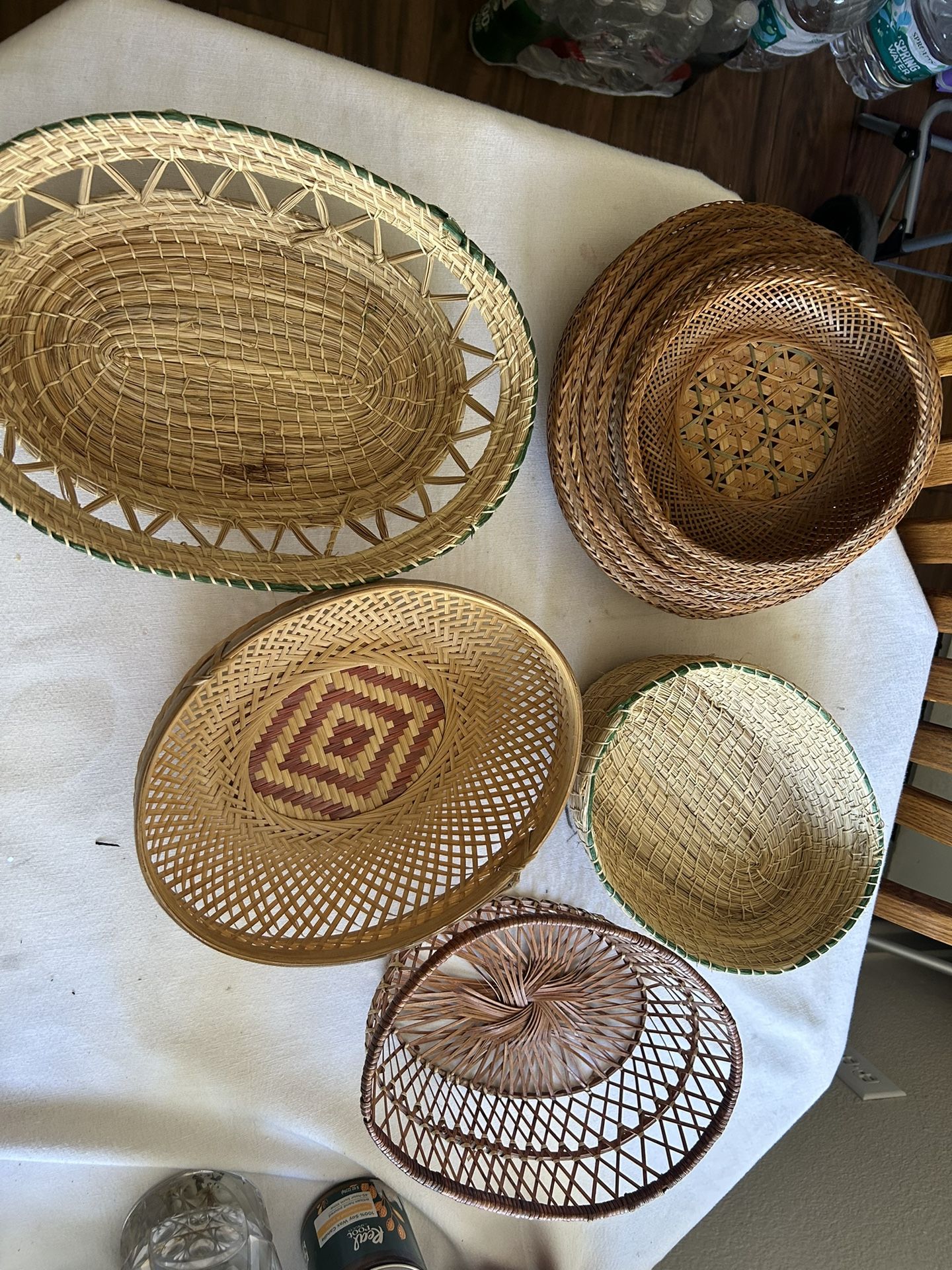 10 Wicker Baskets (5 Nesting)