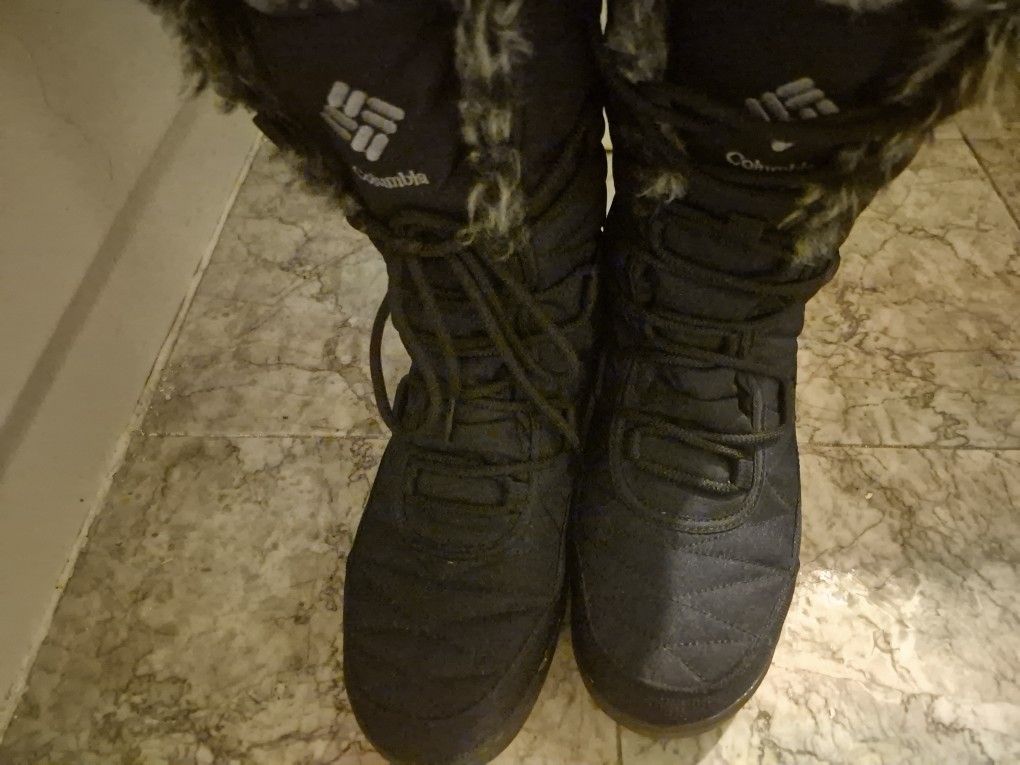 Columbia Snow Boots Women's Size 8.5