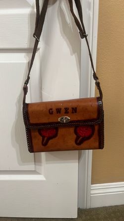 Vintage 100% leather purse praying 🙏🏼 hands RARE