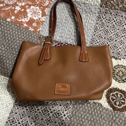 DOONEY & BOURKE Brown Leather Purse 