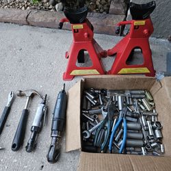 3 TONS jack Stands, Multiple Sockets, 2 Air Ratchets 