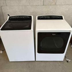 Whirlpool Washer And Gas Dryer 