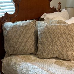 Decorative  Throw Pillows