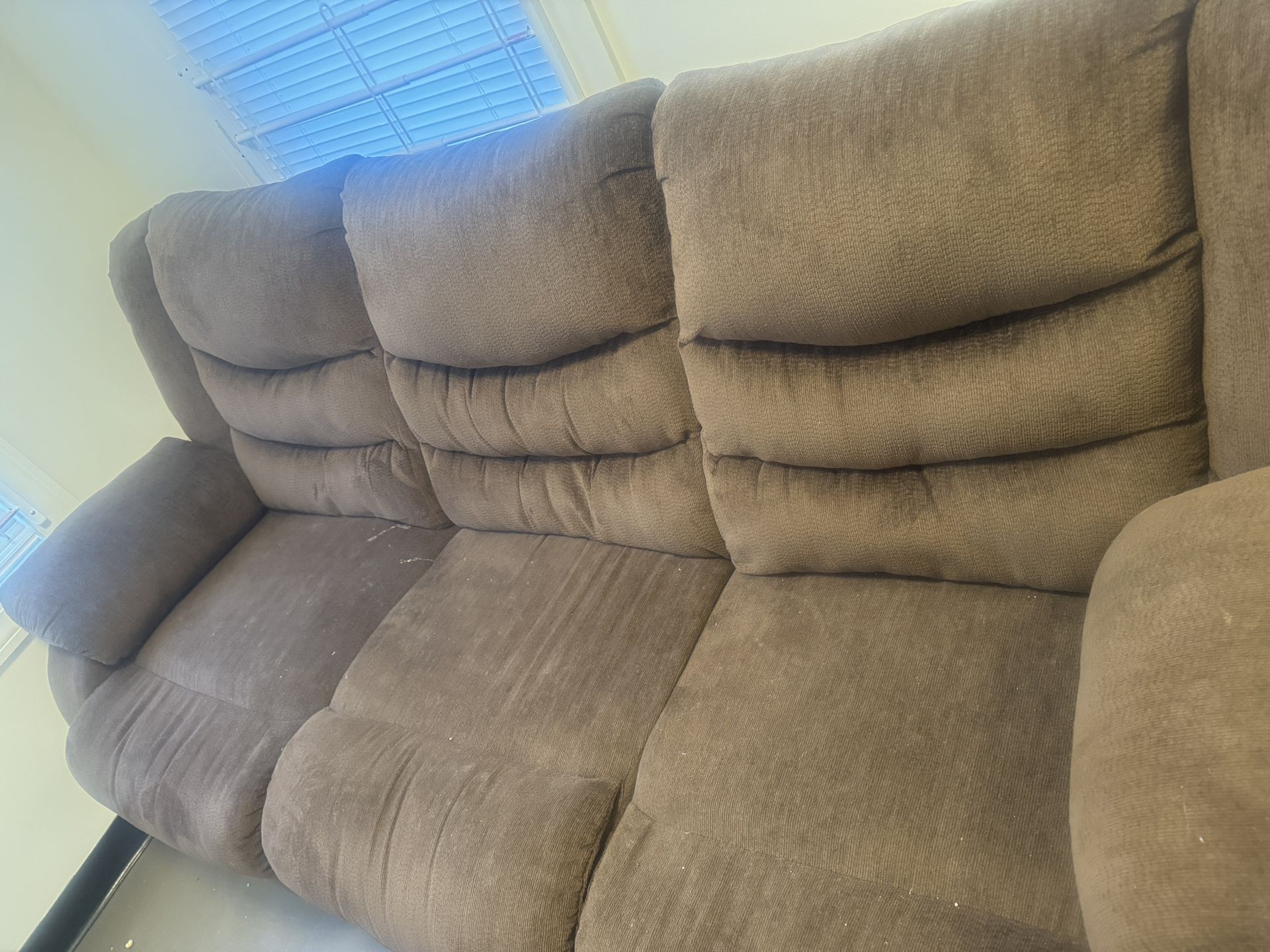 Reclining sofa