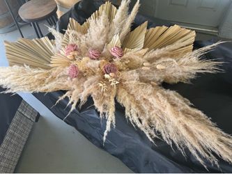 Pampas, Palm leave dry. / preserved flower arrangement.