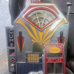 Jennings Little Duke 1¢ slot machine from the 1930s