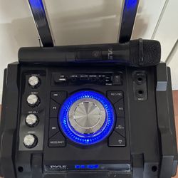 Karaoke And Speaker 