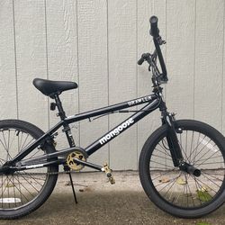 Bicicleta mongoose brawler freestyle bmx sale 20