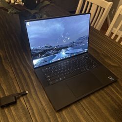 Dell XPS 15 9530 3.5K Touch 32GB Intel Core i9 13th Gen. NVIDIA GeForce RTX 4070