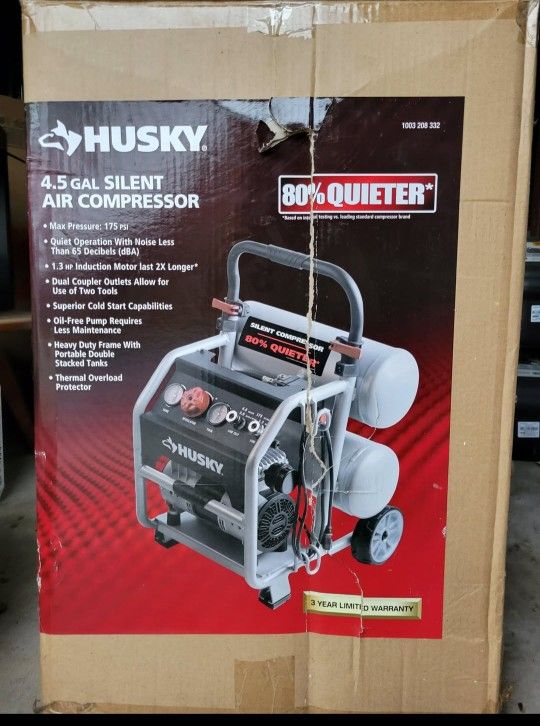 New In Box Husky 4.5 Gallon Air Compressor