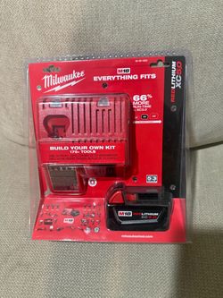 Milwaukee M18 Starter Kit with XC5.0 Battery and Charger