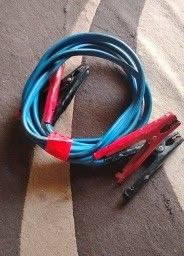Es Uno Solo . Es Para Cargar La Batería De Tu Carro