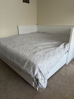 Daybed with 3 Storage Drawers