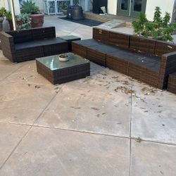 Outdoor Patio Set (((((FREE)))))