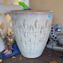 Brand New Never Used Ceramic Flower Pot