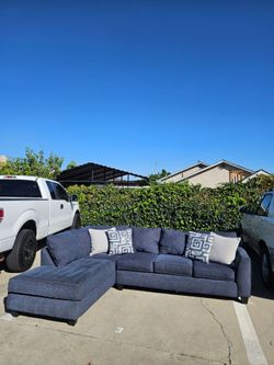 Beautiful Sectional Sofa With Foam Pull Out Bed 💥 Free Delivery 💥