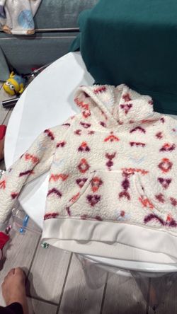 Girls sweater