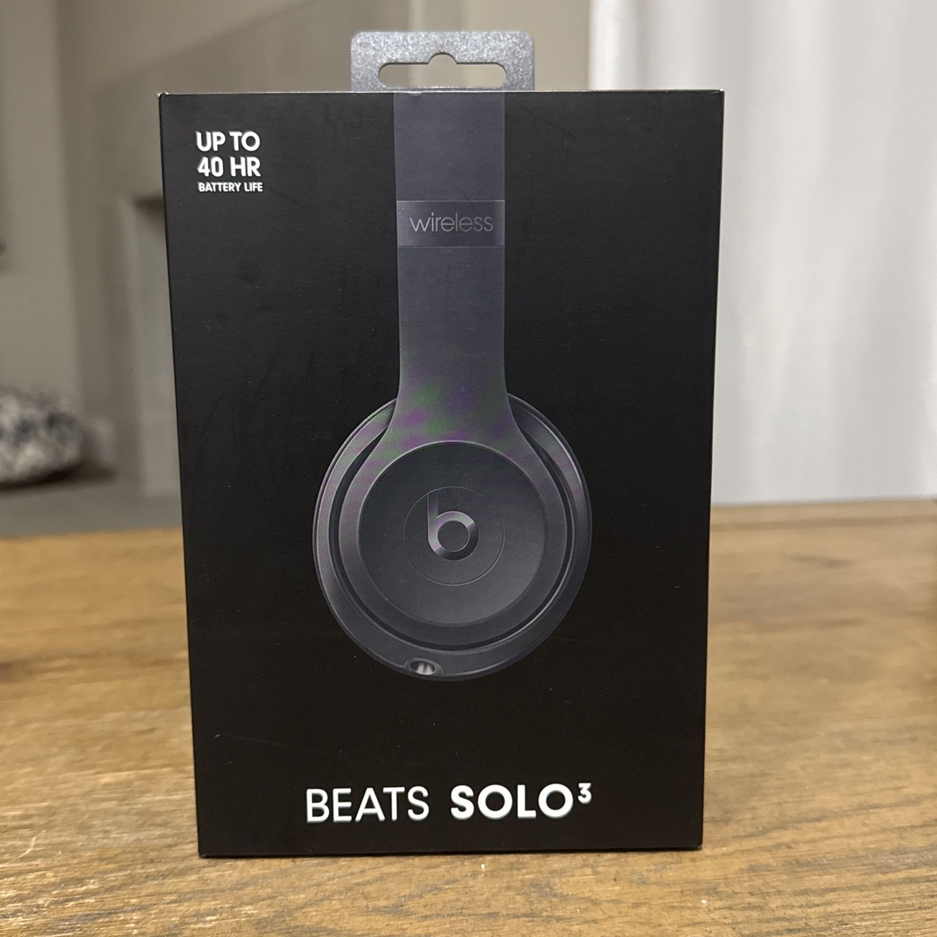 NEW Beats solo 3 Wireless On-Ear Headphones