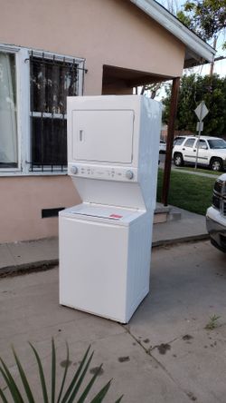 Stackable washer gas dryer