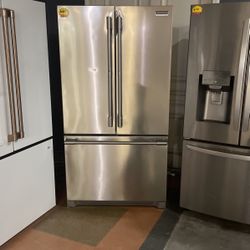 New Frigidaire Professional Bottom Freezer Refrigerator‼️