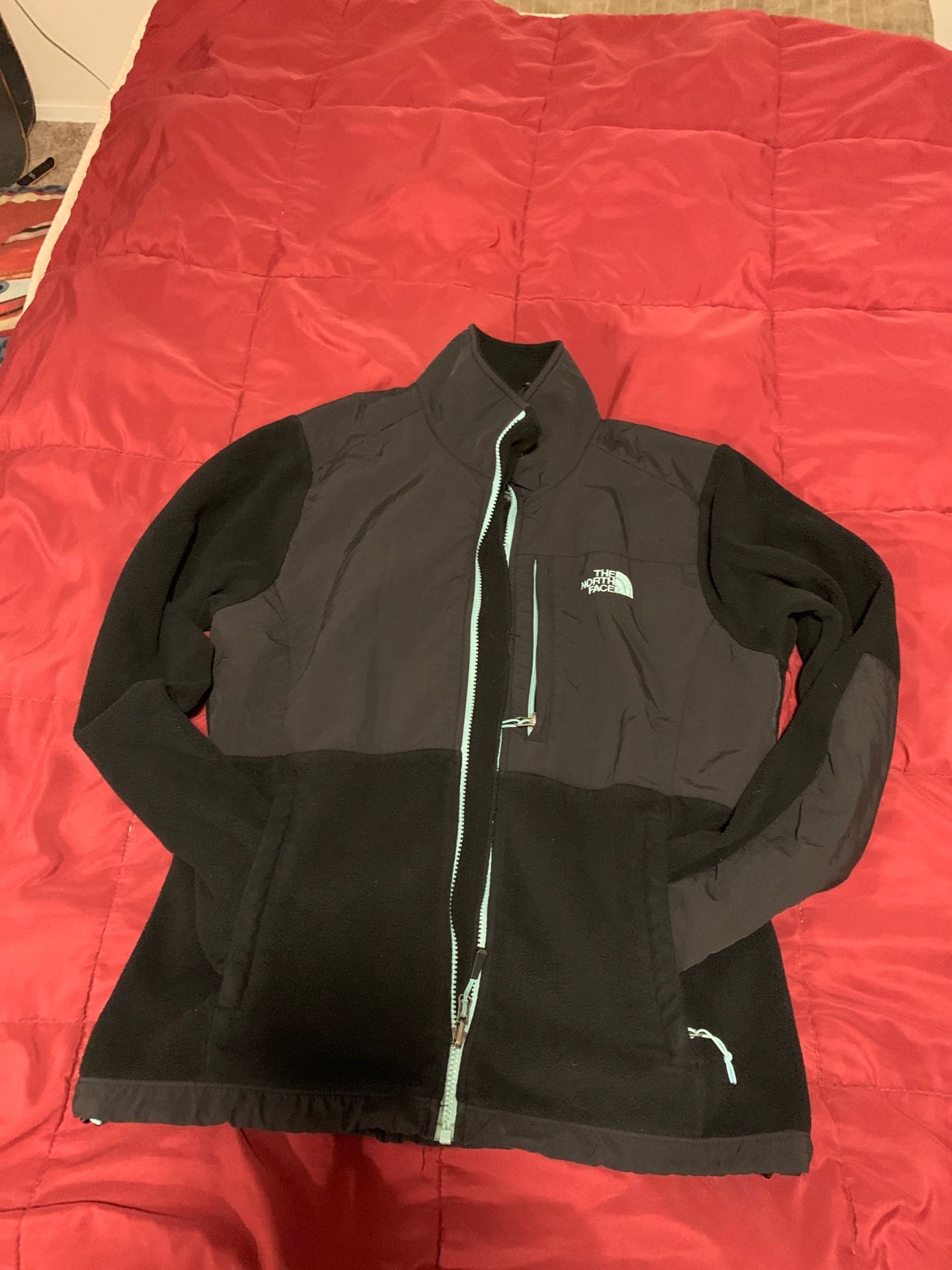 North face black and turquoise Jacket M