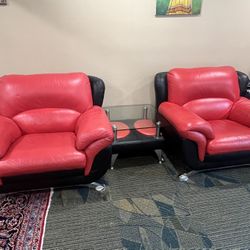 Matching Sofas/Couches & Tables 