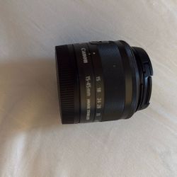 canon EF-M 15-45MM lens