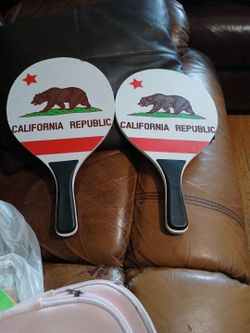 California Republic Paddleball Set With Paddle Covers 