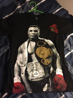 Medium Mike Tyson tee