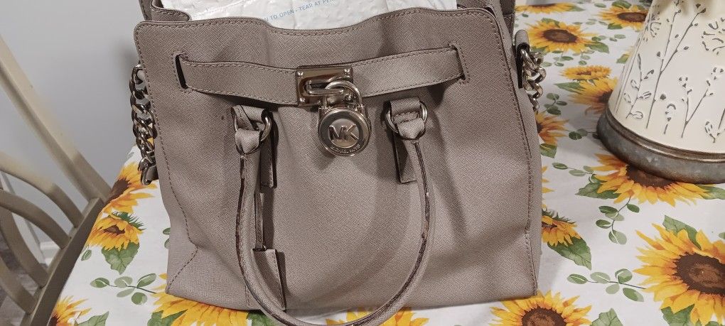 Michael Kors Purse Like New