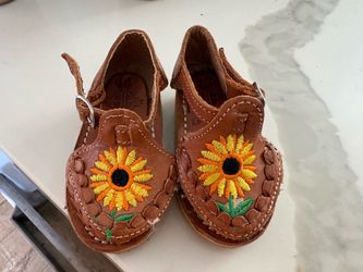 Baby shoes