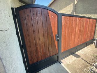 I build custom iron works, gates,fences