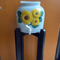 Water Crock & Stand