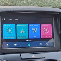 7 Inch Touchscreen Car Radio With CarPlay 