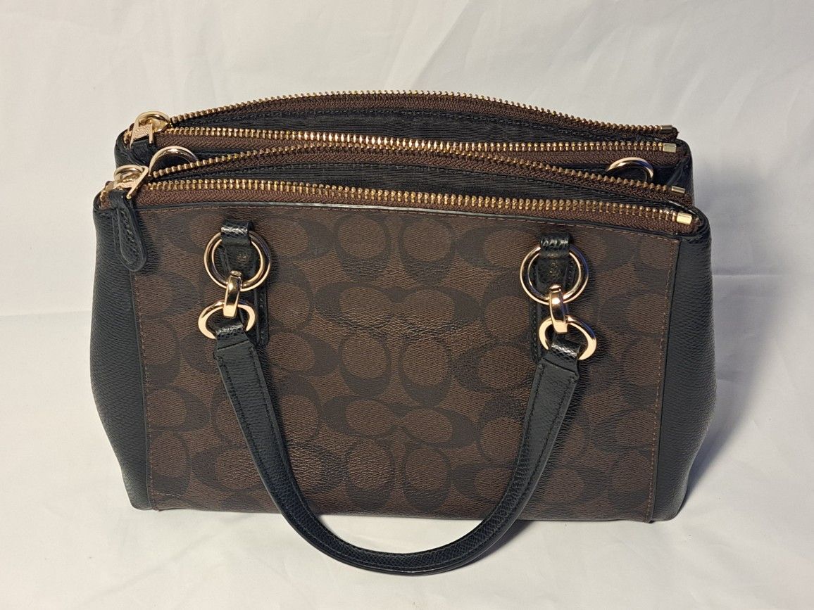 Women's Cocoa Brown And Black Coach Purse $75 or Best Offer