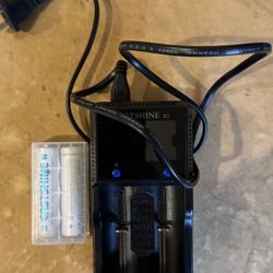 Eastshine Battery Charger 