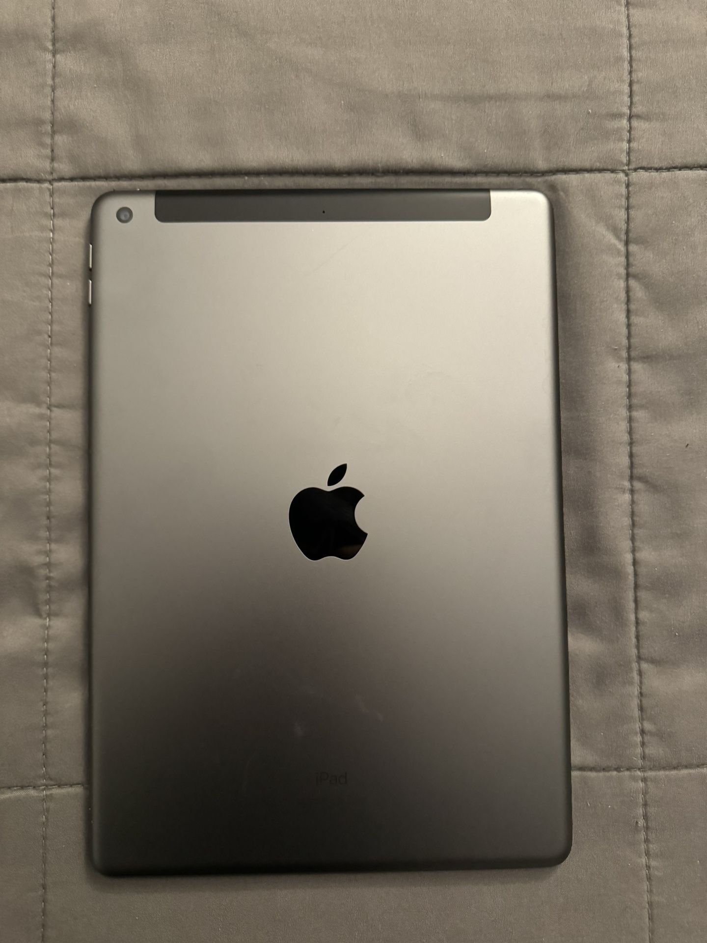 IPAD 8TH GEN (2020) 32GB (CELLULAR MODEL- T-Mobile)