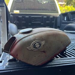 Suzuki Tank