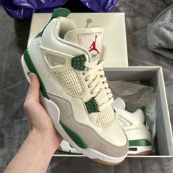Jordan 4 Retro SB Pine Green (2023)