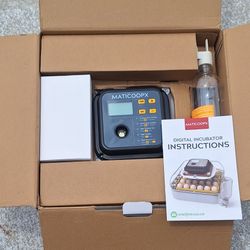 Brand NEW Chicken Egg Incubator. Never Used In Original Box NORTH PHX. 