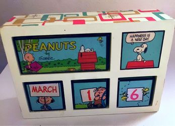 Vintage snoopy block calendar