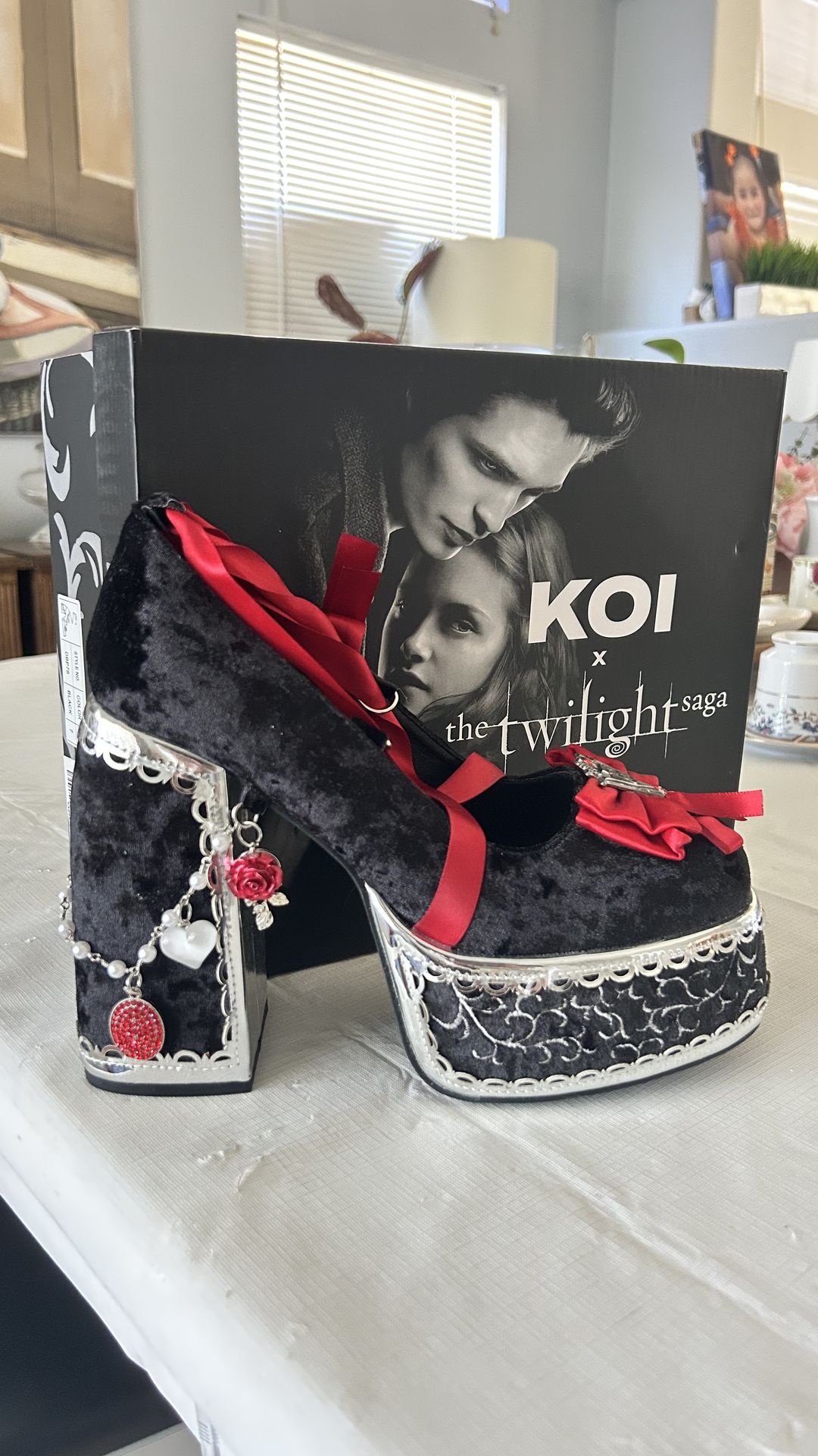 Twilight x Koi heels