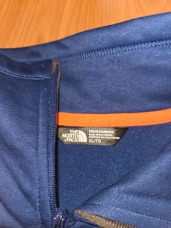 2 North Face Pull Overs XL  Like New