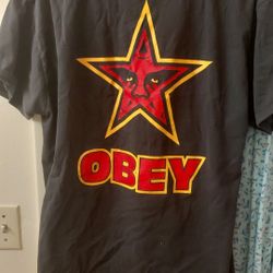 Obey Vintage Black Tshirt Large