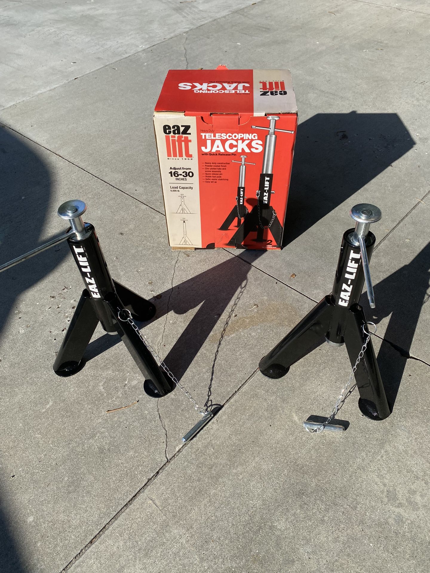 EAZ LIFT Telescopic RV Jack trailer tool Shop Tools Garage eaz lift.  ( NEW). Still in the box.