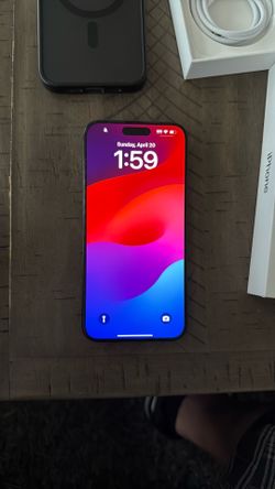 iPhone 15 Pro max 256 Gig (cricket) Unlocked Perfect Condition