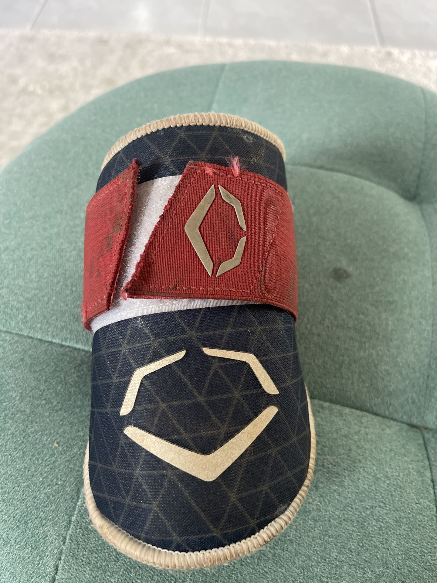 Selling Bbcor Bats And Elbow Guard
