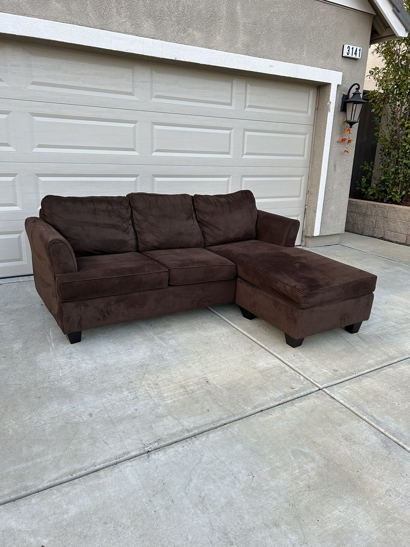 Beautiful Brown Sofa W Reversible Chaise (Delivery Available)