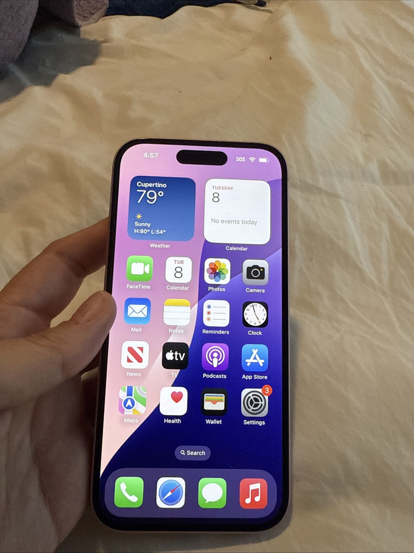 Pink iPhone 15 256 GB Verizon